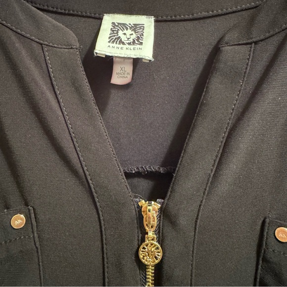 Anne Klein- Sleeveless Black Top - Size XL - Picture 2 of 5